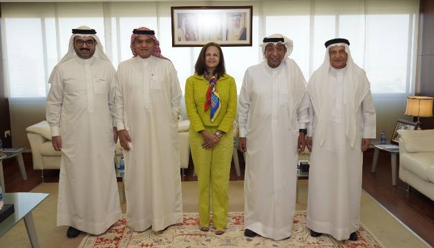 Bahrain Chamber receives outgaining Lebanese Embassy Chargé d'Affaires